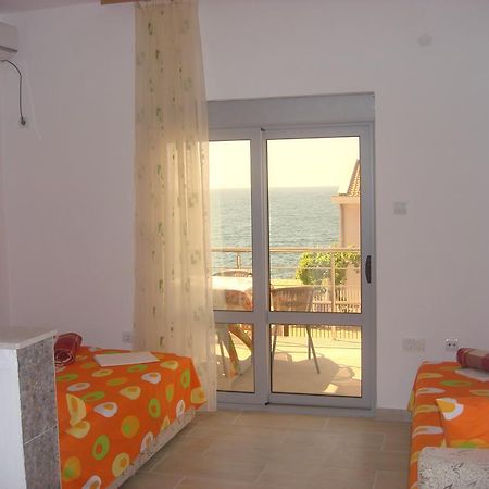 Apartment Sorelle Utjeha Rum bild