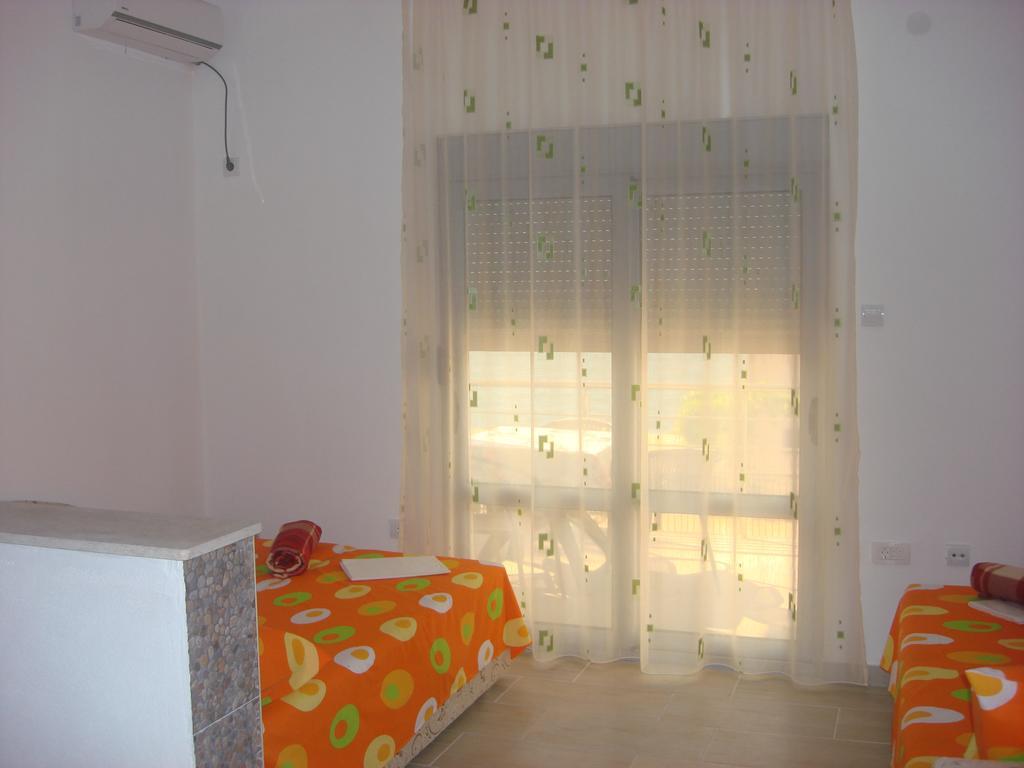 Apartment Sorelle Utjeha Rum bild