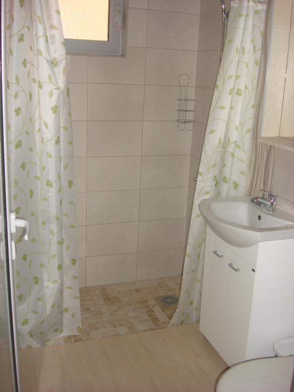 Apartment Sorelle Utjeha Rum bild